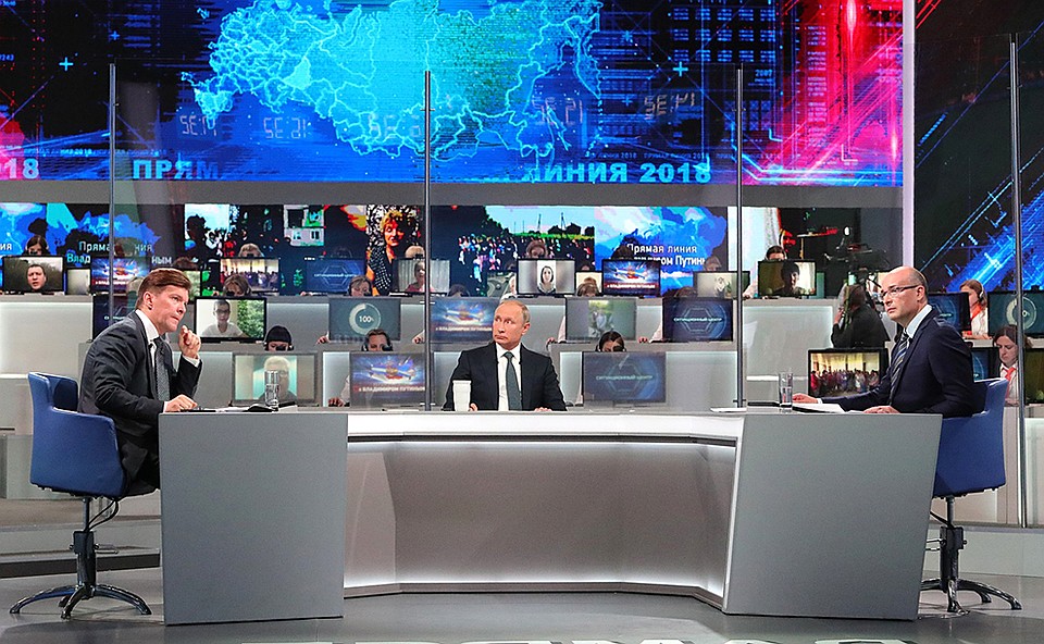 Президент за это время успел ответить на 79 вопросов Фото: GLOBAL LOOK PRESS