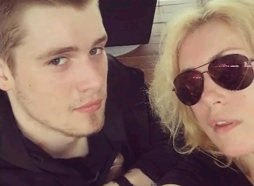 Макар Касаткин с мамой, Марией Шукшиной Фото: Личная страница героя публикации в соцсети