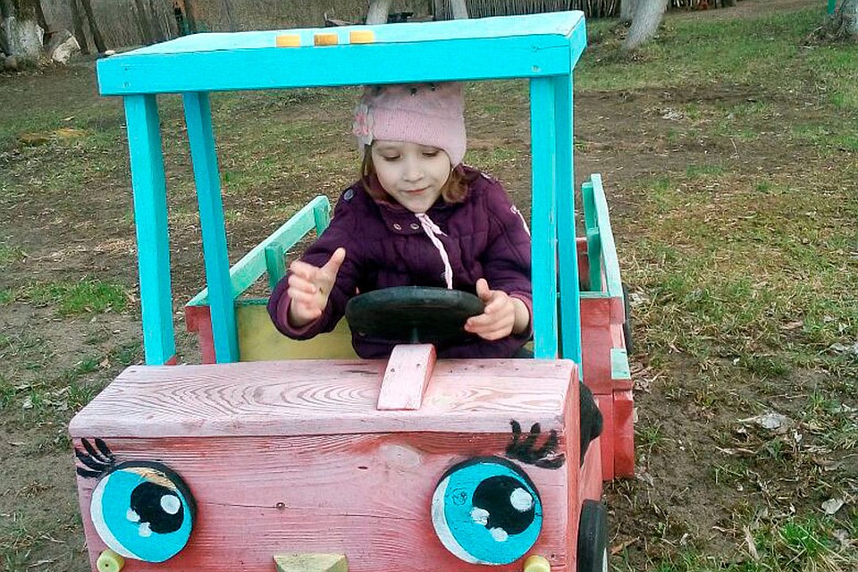 Бюджет семьи складывается из доходов от пасеки, личного подсобного хозяйства и социальных пособий. Фото: из личного архива героя(ев) публикации