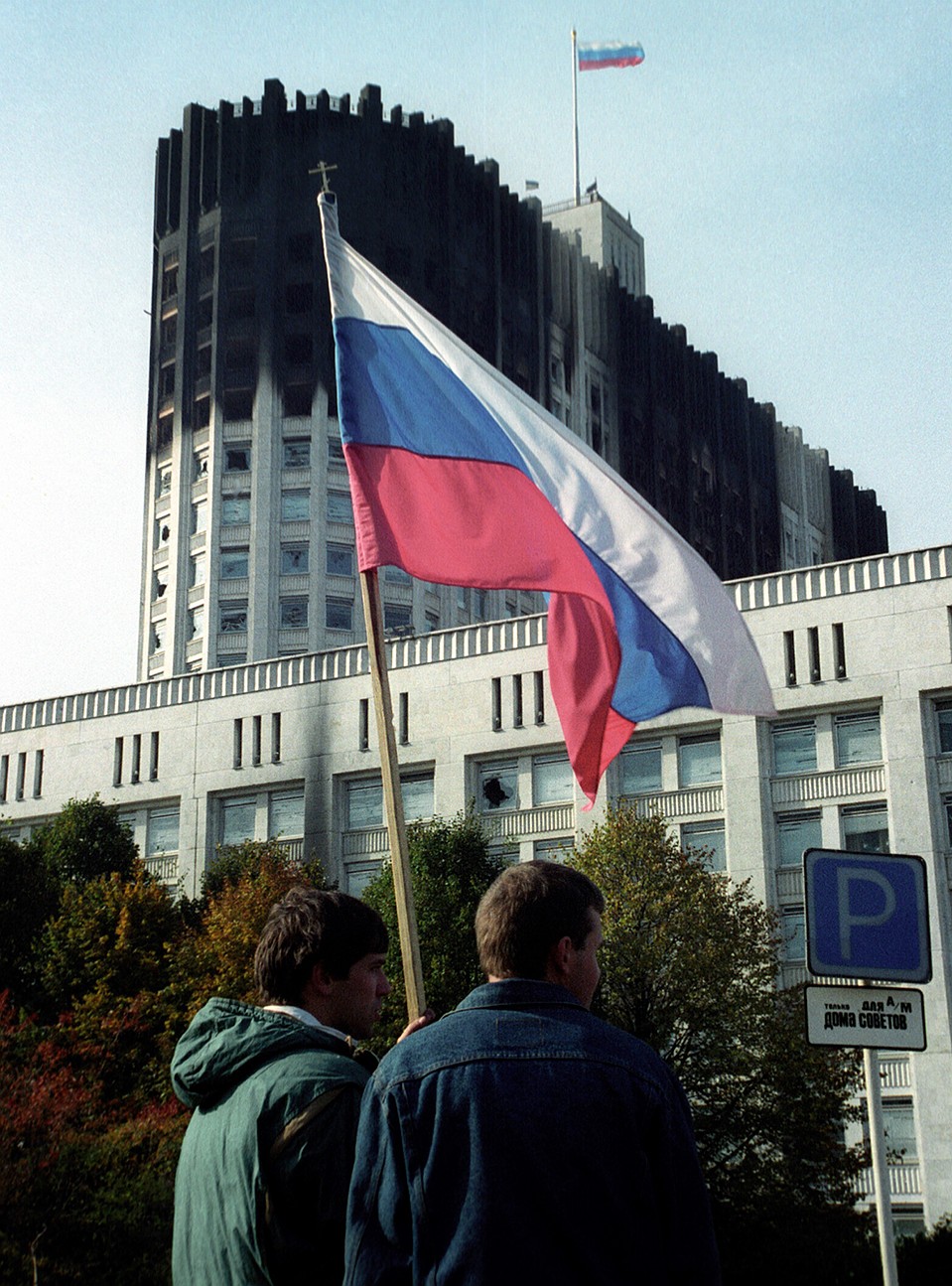 Осенью 93-го в России происходил финал революционной драмы Фото: Анатолий ЖДАНОВ