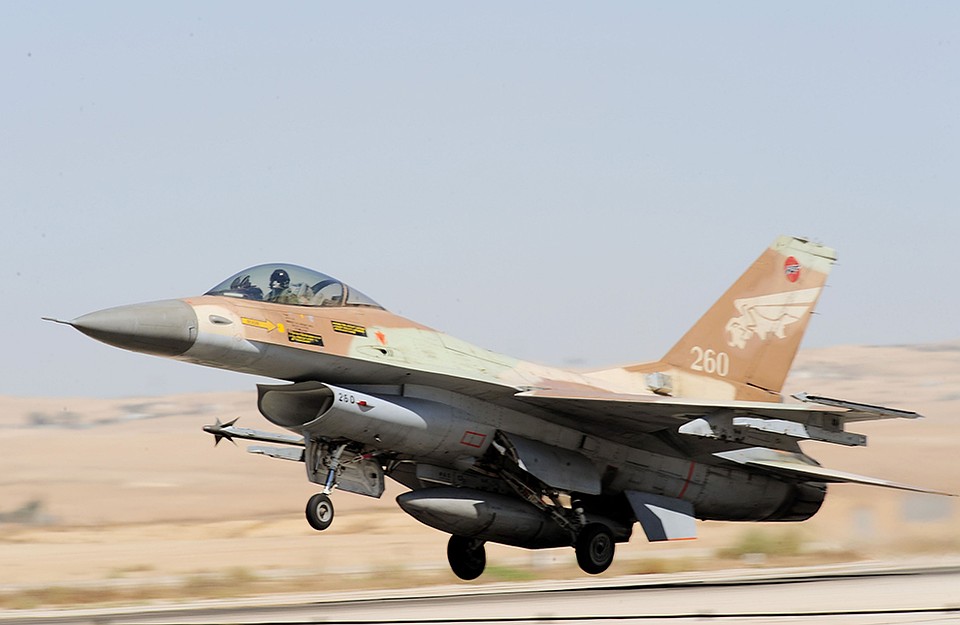 Изральским F-16 не придется уже «вольготно разгуливать» в сирийском небе Фото: EAST NEWS