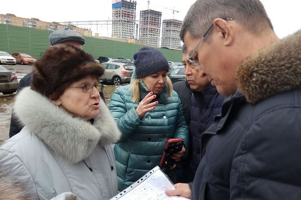 Радий Хабиров неоднократно выходил к протестующим
