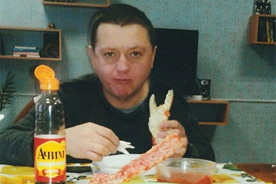 Цеповяз в колонии себе ни в чем не отказывал - крабы, красная икра