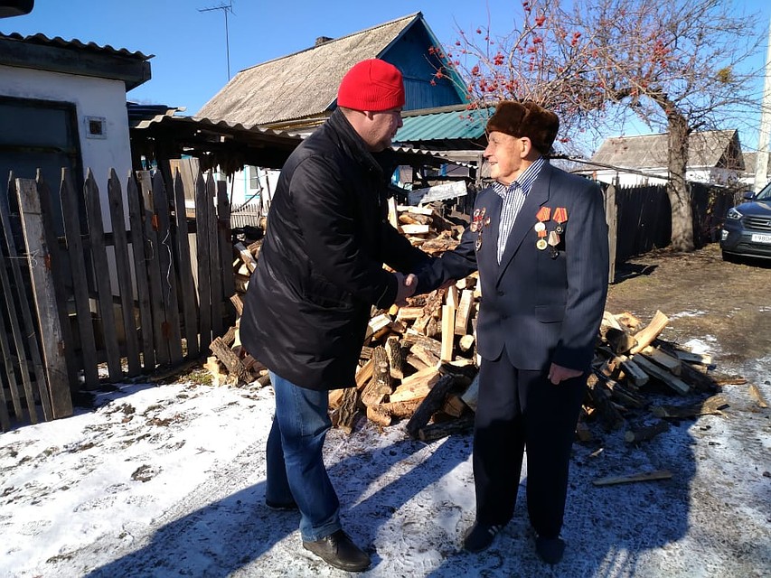 Помощь в режиме «здесь и сейчас» - это не веяние в честь новогодних праздников, а новый вид волонтёрства. Фото: Primteam.ru
