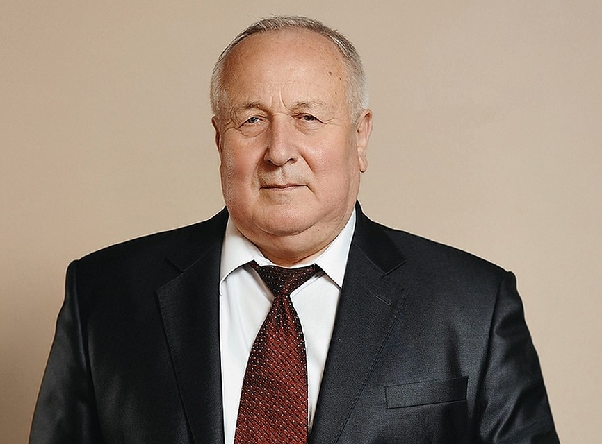 Вячеслав Александрович Бурский руководил предприятием «БелОМО» целых 27 лет. Фото: director.by.