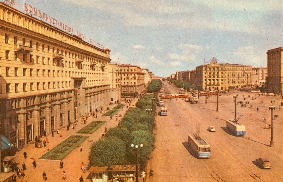 Проспект Ленина в 1967 году, из открыток издательства «Советская Россия». Фото: А. Мусин