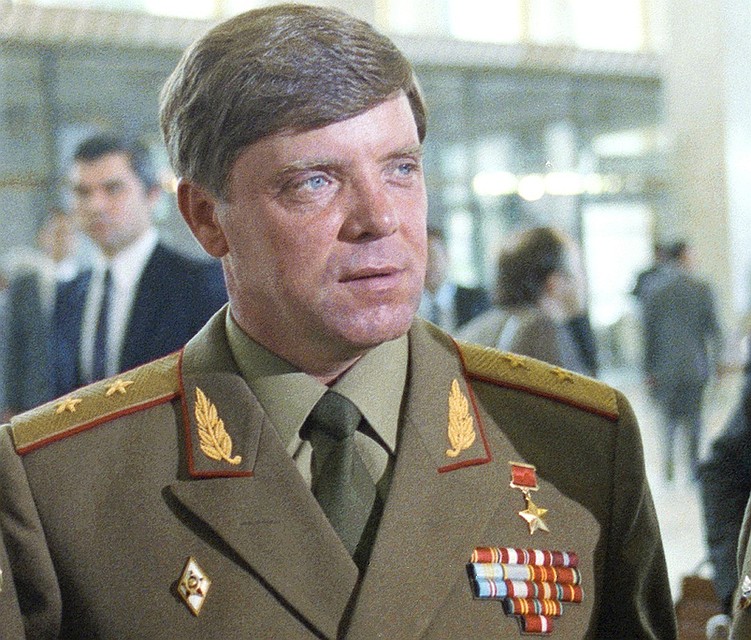 Генерал-лейтенант Борис Громов - командующий ограниченным контингентом советских войск в Афганистане, июнь 1988 года. ФОТО Денисов Роман/Фотохроника ТАСС