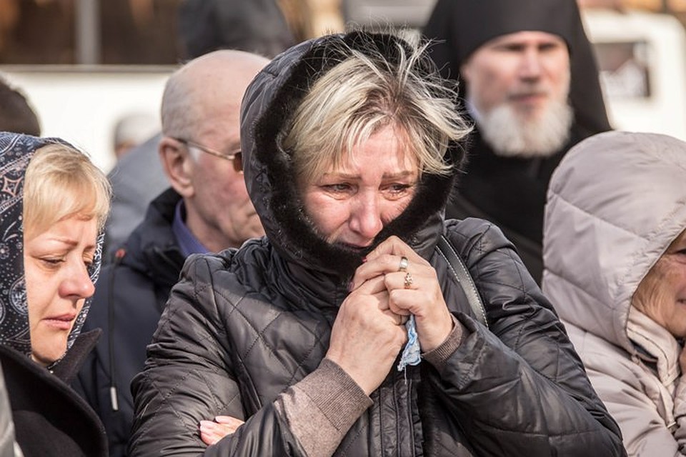 Боль родных и близких погибших и спустя год не утихает. Фото: пресс-служба АКО.