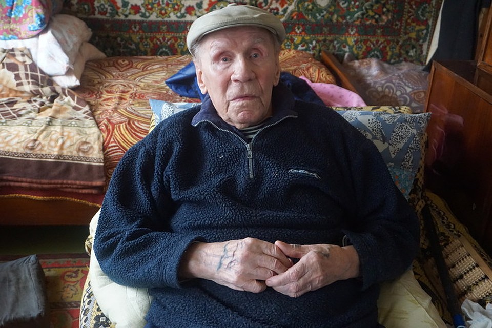 93-летний Олег Константинович помнит ту войну. Фото: Юлия АНДРИЕНКО