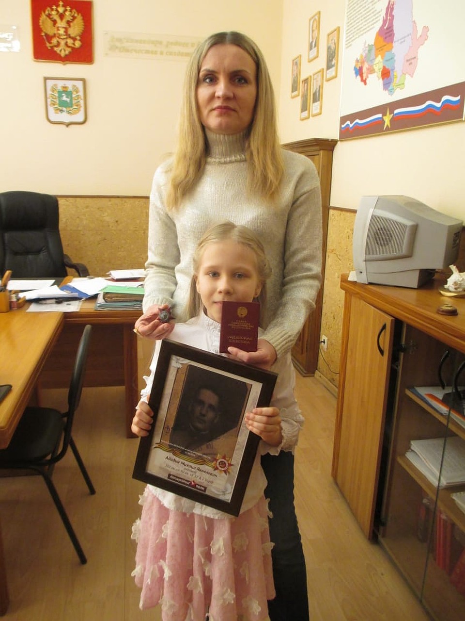 Елена Рожкова с дочерью на вручении ордена Фото: из личного архива героя(ев) публикации