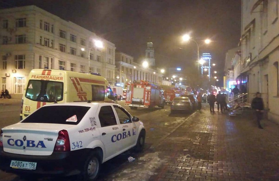О пожаре сообщили в два часа ночи Фото: предоставлено телевизионной группой «служба спасения «СОВА»