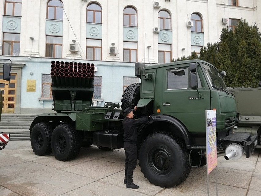 На ней представлены экспонаты военной техники Фото: Анастасия КУРДЮКОВА