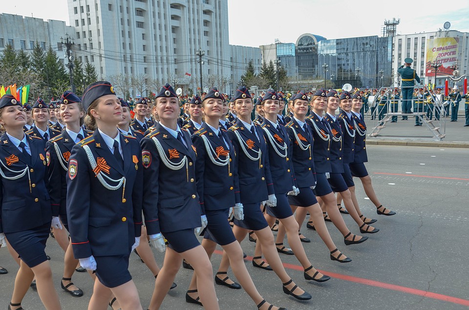 Спасибо за победу, за мирное небо над головой, за жизнь Фото: Мария ИГНАТЬЕВА