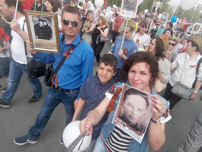 Тольяттинцы с удовольствием вставали в колонну Бессмертного полка