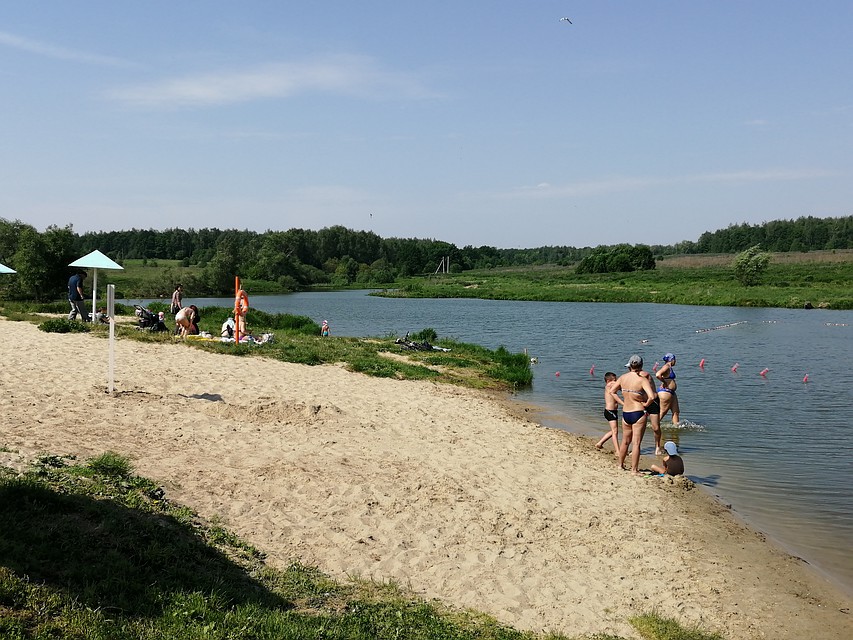 Владимирцы купаются даже в холодной воде Фото: Ольга МАКАРОВА
