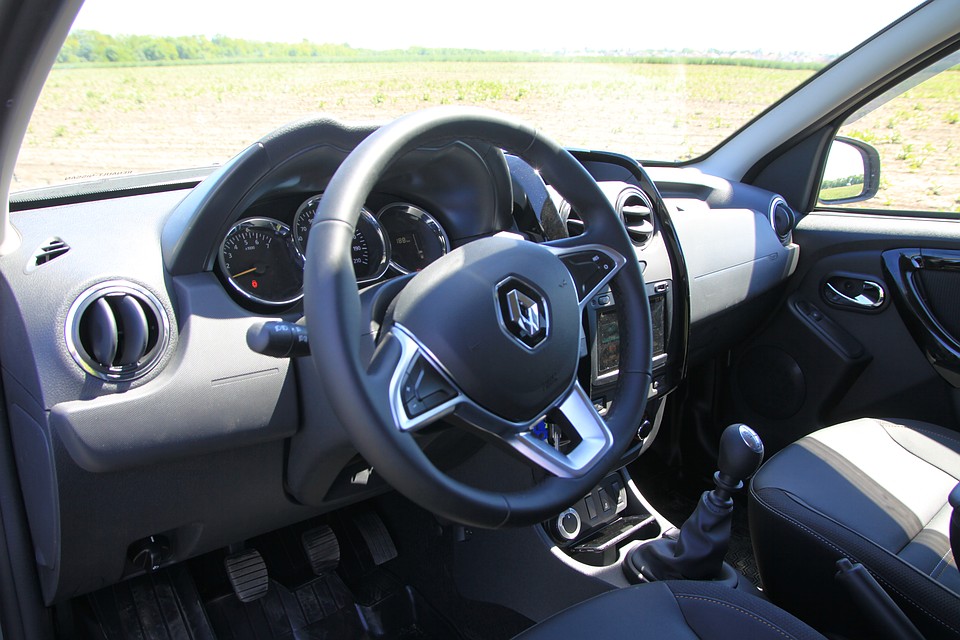 Renault Duster в Ростове-на-Дону: тест-драйв автомобиля с мужским характером Фото: Иван БОГОЛЮБОВ