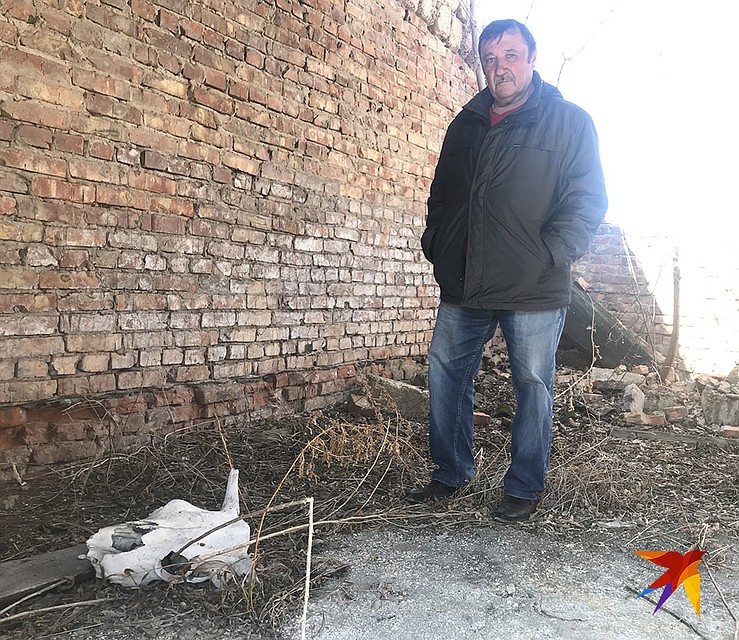 По словам Павлова, только кажется, что деревня у капиталиста умирает сама. Фото: Владимир ВОРСОБИН