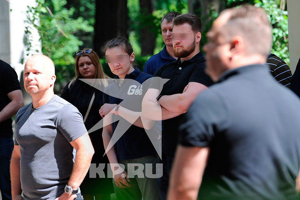 Младший сын Соколовых на похоронах не проронил ни слезинки Фото: Иван МАСЛОВ