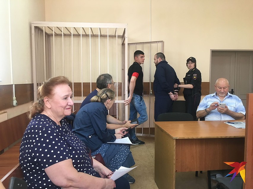 Свою вину Андрюшенька отрицает. Деньги тратил на стройматериалы. Фото: Павел КЛОКОВ