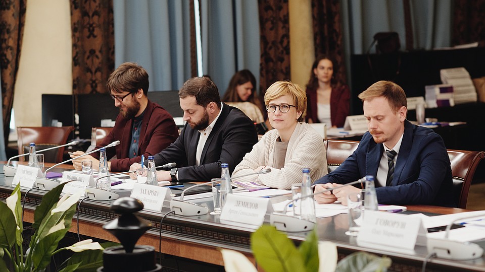 Заседание Оргкомитета конкурса «Доброволец России» Фото: пресс-служба ОП РФ