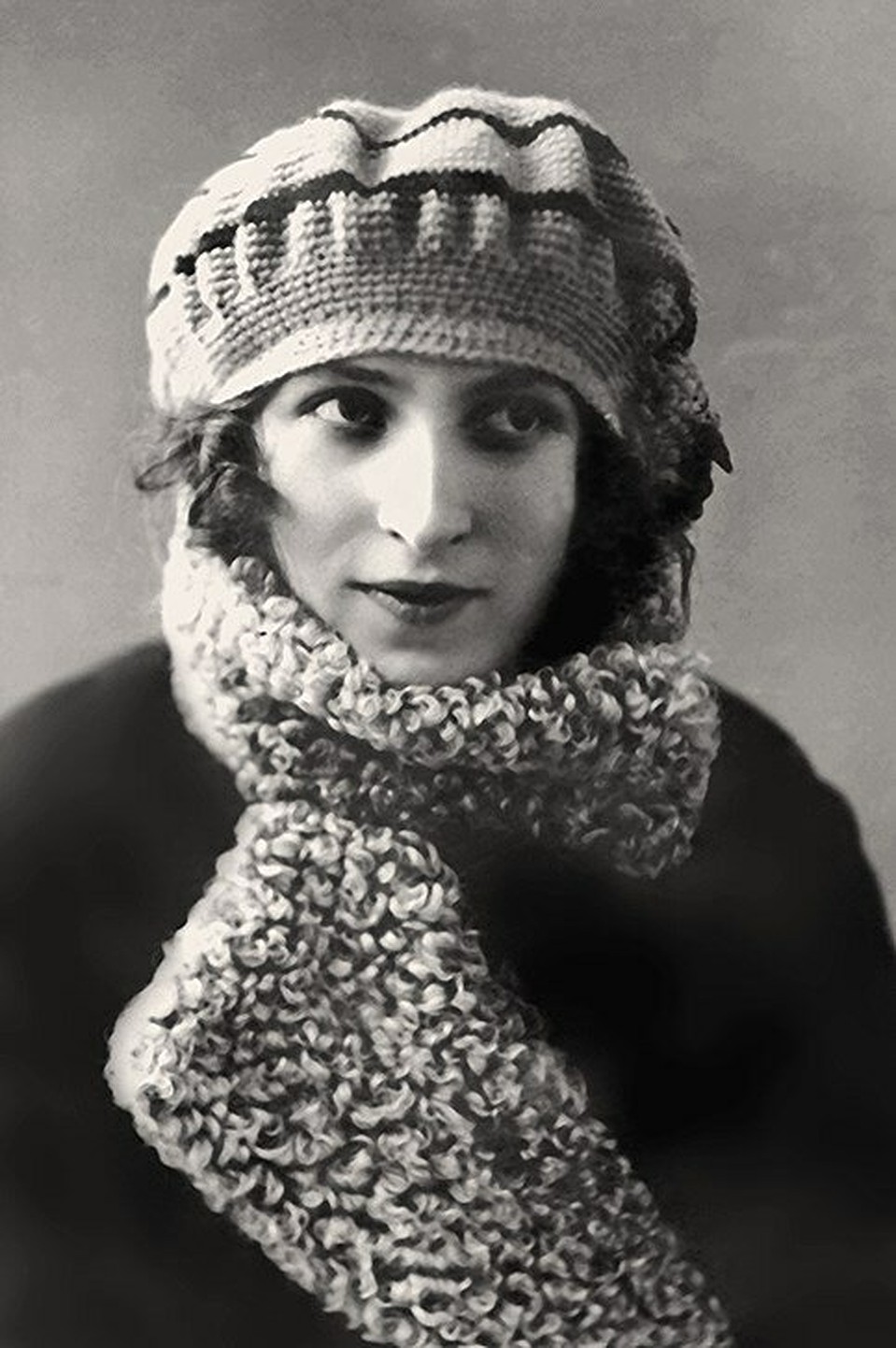 А вот так актриса выглядела в 1920-е гг.