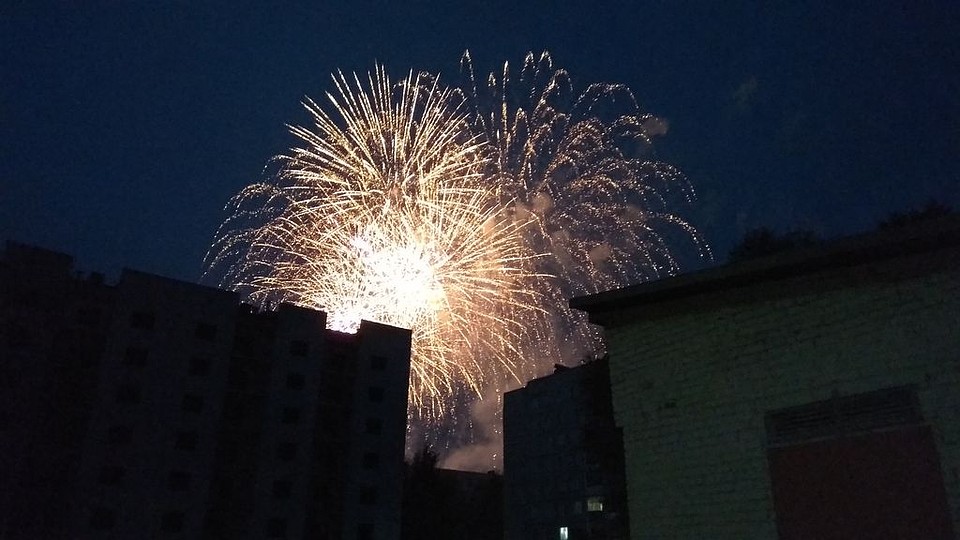 Салют. День металлурга и города Заринска-2019. Фото: Анастасия Корягина