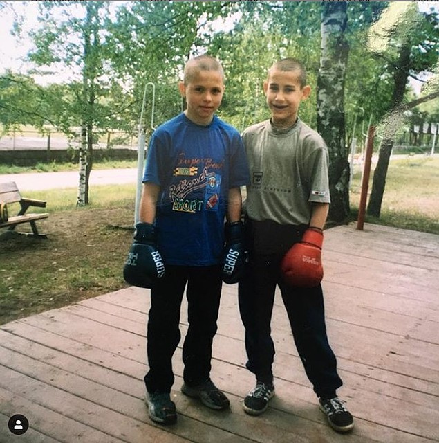 Максим (справа) занимался боксом с 10 лет. С Алексеем Мазуром они были друзьями детства Фото: Алексей МАЗУР