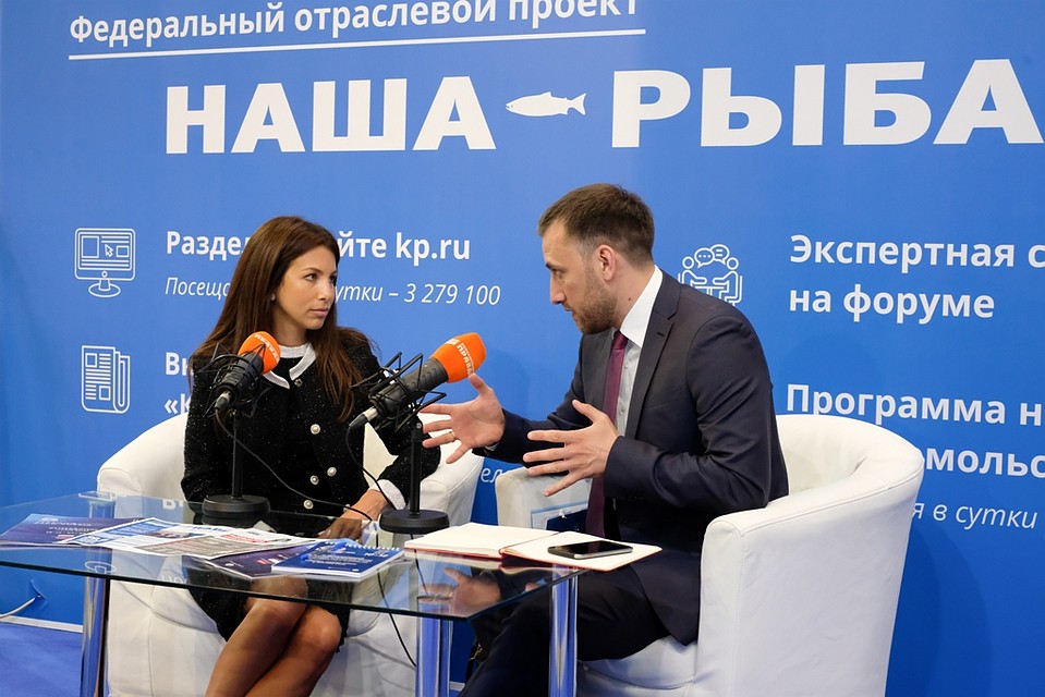 Полина Кирова в мобильной студии "КП". Фото: Артем КИЛЬКИН