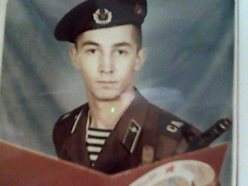 На службу Алексей Погосов отправился в 1989 году