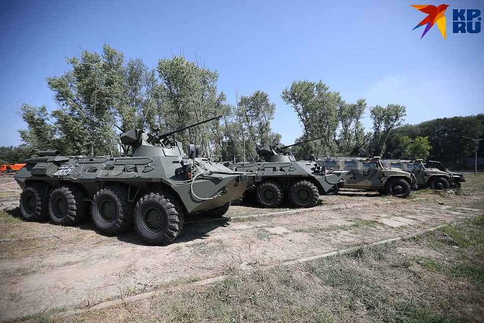 Военная техника на фестивале Фото: Дмитрий АХМАДУЛЛИН