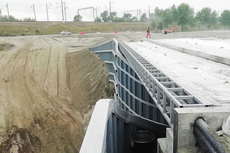 Строительство обводного канала Фото: Анна СЕМИНА