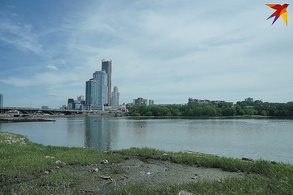Площадка за Макаровским мостом пока свободна Фото: Алексей БУЛАТОВ