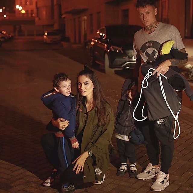 Павел и Алана поженились в 2013 году, они воспитывают общую дочь Алису и сына девушки от первого брака – Алекса. Фото: instagram.com/alana_mamaeva
