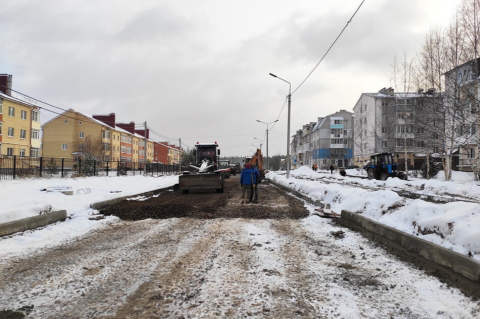 Дорожники отстают от срока Фото: Роман РЫЖИКОВ