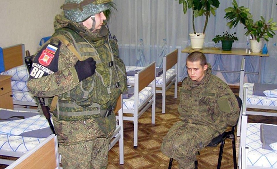 Убийство рядовым Рамилем Шамсутдиновым восьмерых своих сослуживцев стало самым резонансным ЧП в армии за последние годы