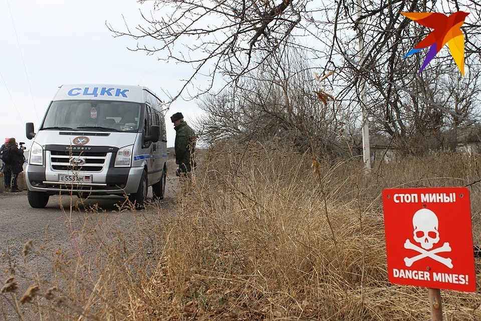 На обочинах стоят предупреждающие таблички Фото: Никита МАКАРЕНКОВ, Павел ХАНАРИН