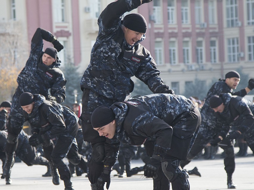 На площади прошли показательные выступления Фото: пресс-служба ГУ МВД по Ростовской области