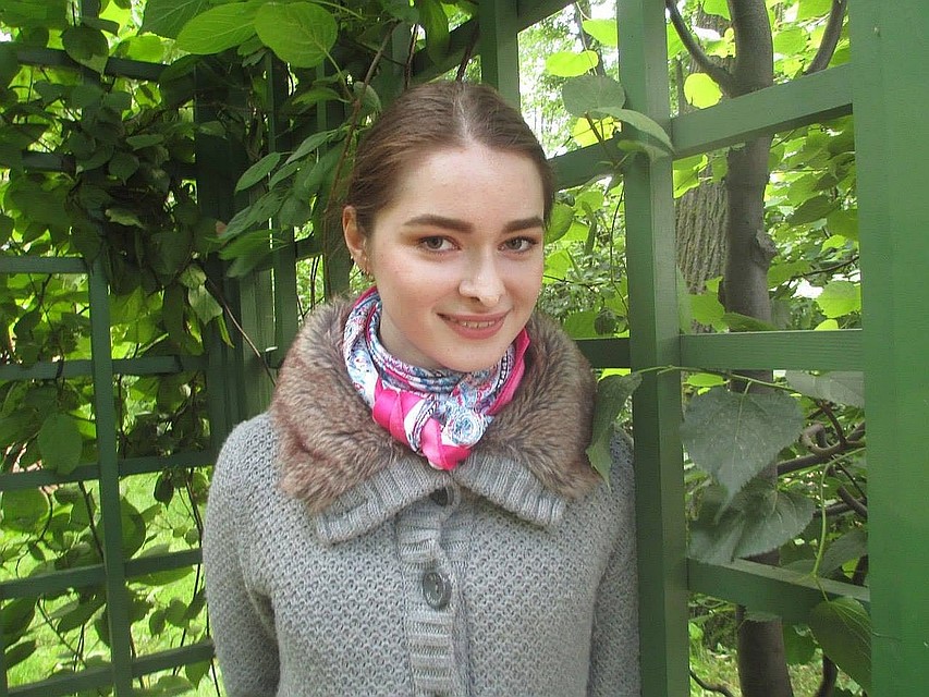 24-летняя Анастасия Ещенко, по словам ее друзей, любила Соколова искренне и честно - и ради него даже занялась нелюбимой научной темой. Фото: СОЦСЕТИ