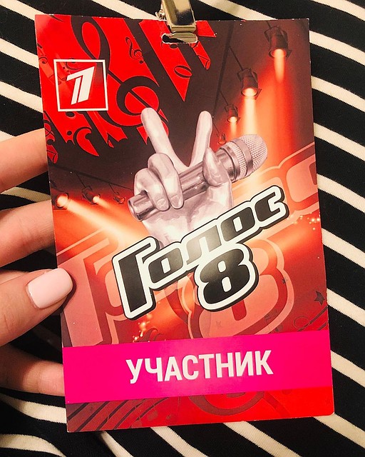 На «слепых прослушиваниях» к юной певице из Ингушетии повернулись три кресла из четырех Фото: Личная страница героя публикации в соцсети