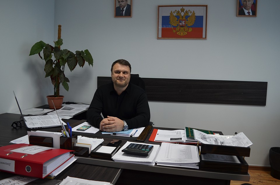 Александр Борисович Михолап: "Современные птичники – это не только корпус с подстилкой, где сидит птица. Это сложный технологический процесс"
