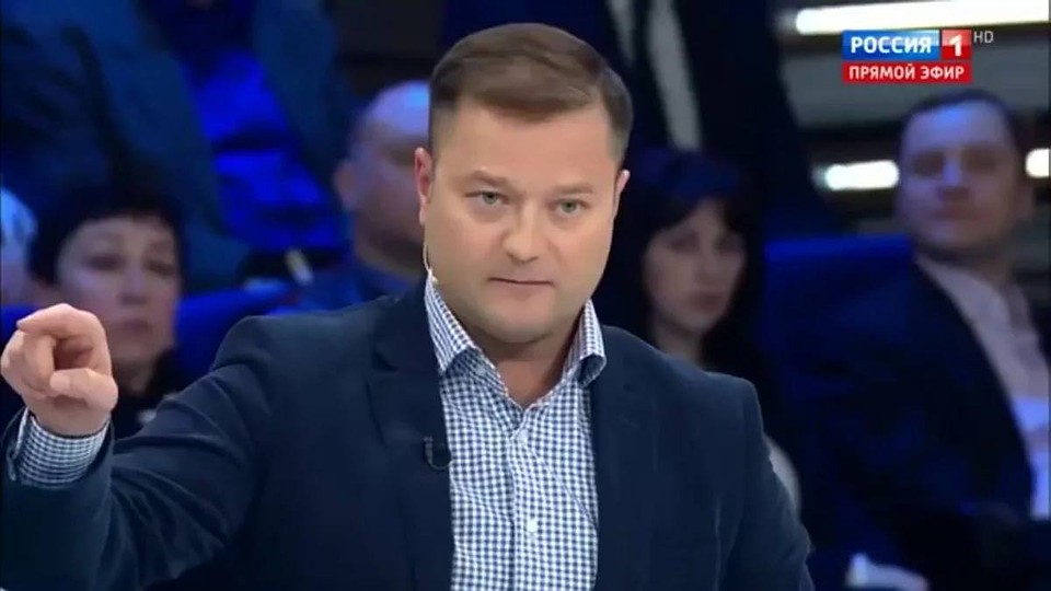 Политик в эфире очередного ток-шоу на телеканале Россия.