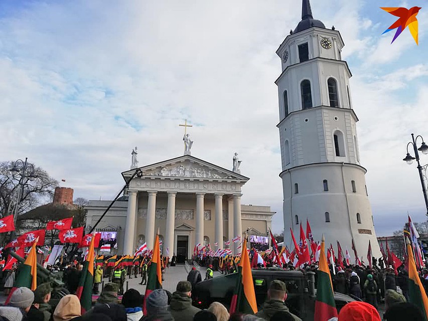 Перезахоронение Калиновского и его соратников проходило торжественно. Фото: Ольга ИВАШЕНКО