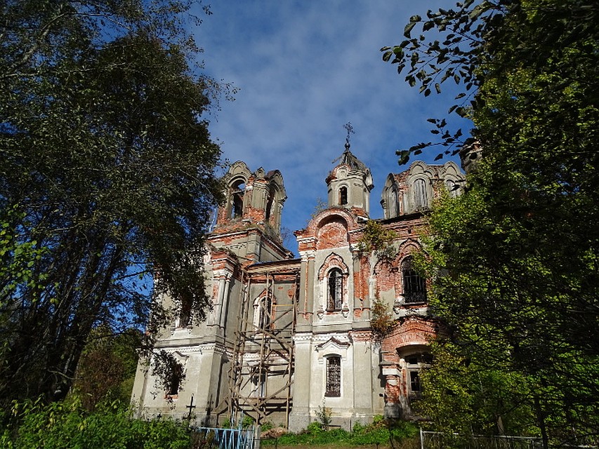Храм красив с любого ракурса. Фото: Владимир Зверев