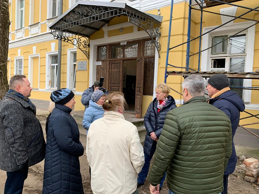 Фото: onf.ru. Представитель ОНФ пообещала помочь псковичам с решением этой проблемы.