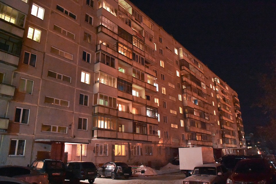 Соседи не могли помочь детям, так как не слышали их криков. Фото: Алена МАРТЫНОВА