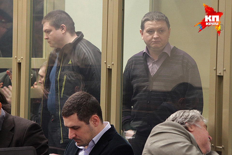 Сергей Цапок (слева) и Вячеслав Цеповяз в зале суда