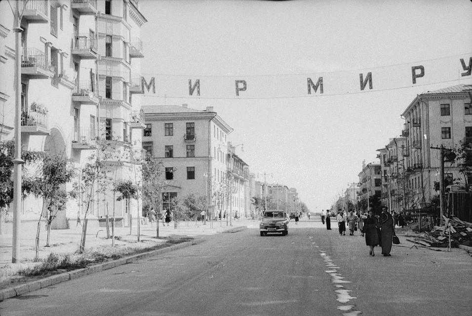 "Первая улица Мира" приглашает на новые программы. Фото: кадр из фильма
