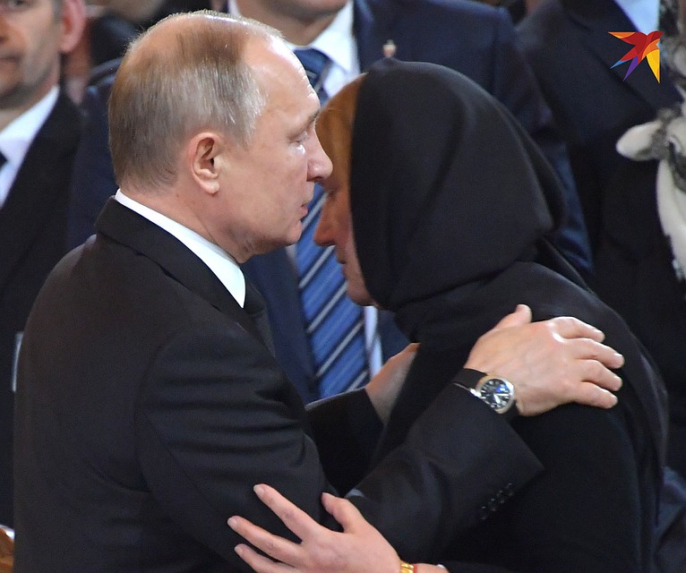 Владимир Путин и Елена Батурина. Фото: Владимир ВЕЛЕНГУРИН
