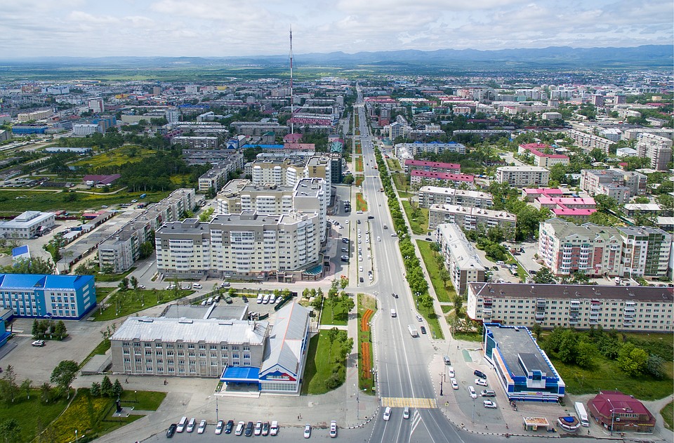 Вид на центр города Южно-Сахалинск. Фото: СЕРГЕЙ КРАСНОУХОВ/ТАСС