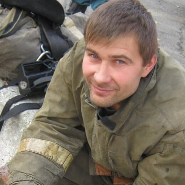 Александр работает в пожарной службе с 2001 года. Фото из личного архива Александра Ченского